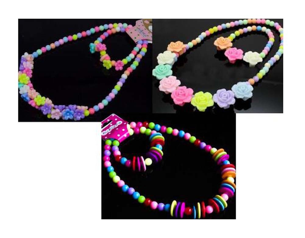 Set Of 3 Lovely Cartoon Necklace Children's Bracelets Random Color