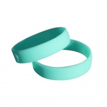 2 pcs ,Sport Unisex green Wristband Silicone Wristband Bracelet