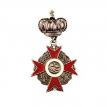 2 PCS British Style Elegant Alloy Badge with Crown Brooch, 5x3 cm